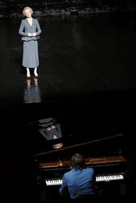 Kerstin Avemo (soprano) e Alain Franco (piano), foto di Christophe Raynaud de Lage