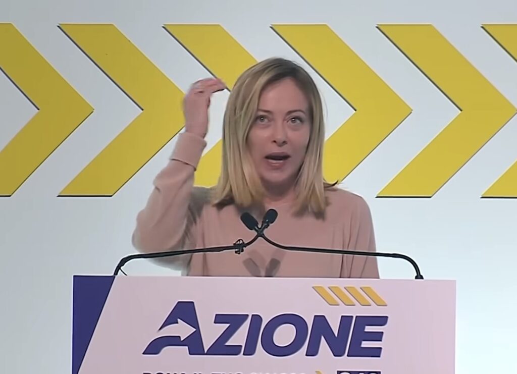 Meloni al congresso di Azione, nel pieno di un quadro internazionale segnato dalla nuova politica di Trump su dazi, Iran e Russia di Putin