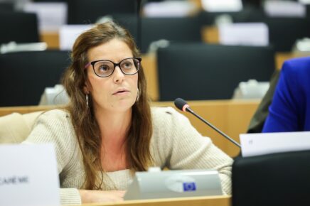 Ilaria Salis, è stata elettoa in Europa con AVS dopo essere stata accusata e detenuta in Ungheria