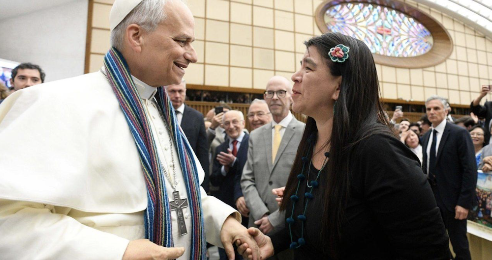 Leone XIV e Paola Ugaz (credit: Vatican Media)