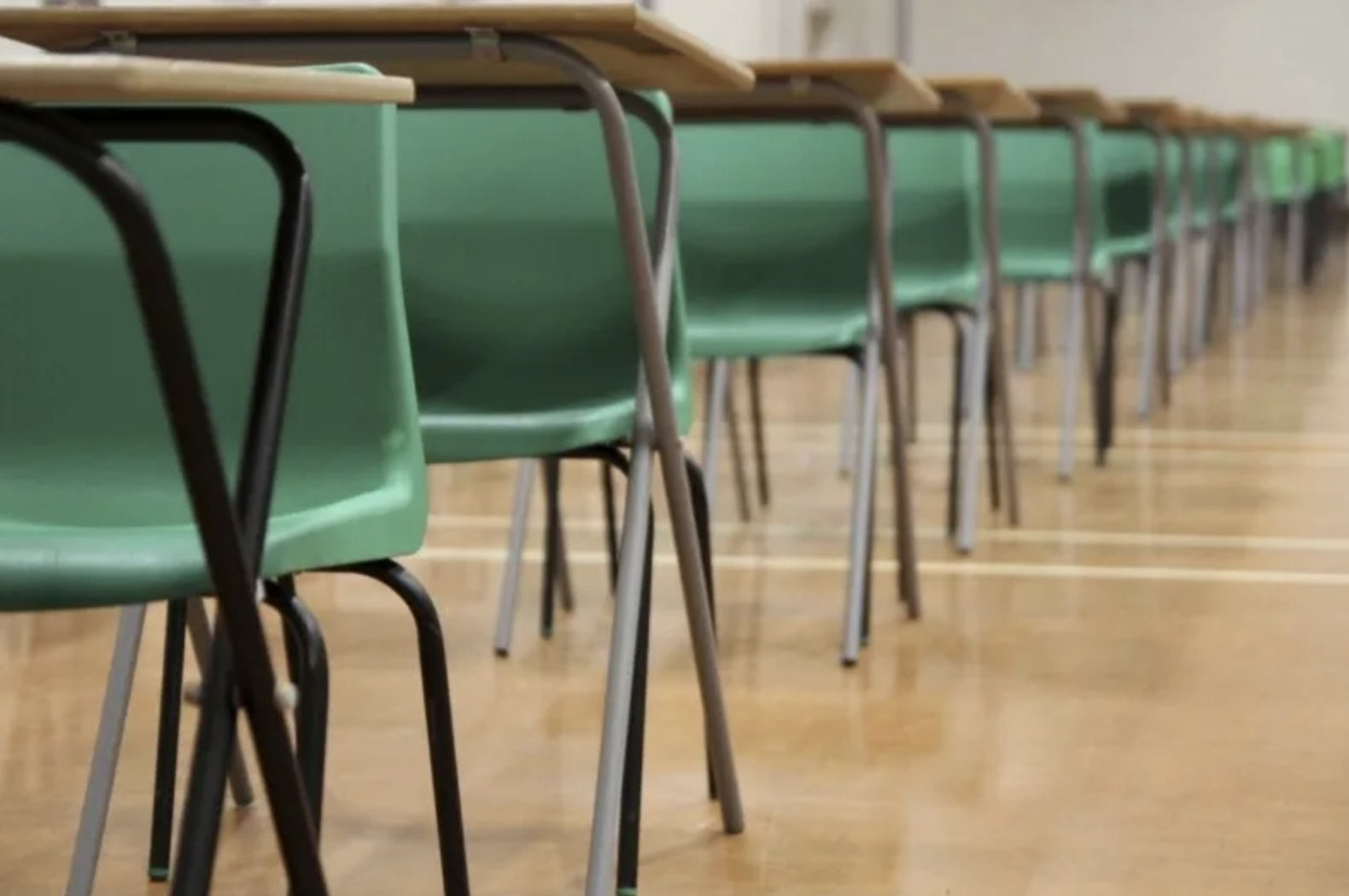 Quando finisce la scuola, per gli studenti è festa, per le famiglie dei più piccoli una delle stagioni più complicate dell'anno
