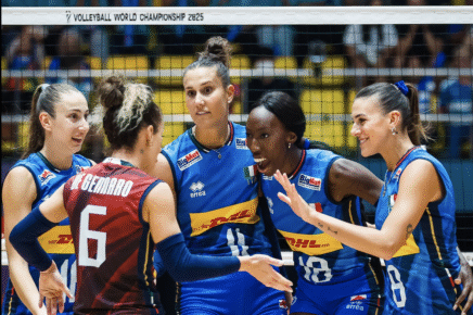 Un'immagine dell'esordio vincente delle azzurre ai Mondiali di Volley femminile