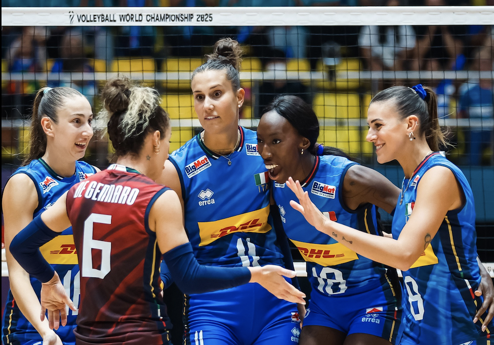 Un'immagine dell'esordio vincente delle azzurre ai Mondiali di Volley femminile