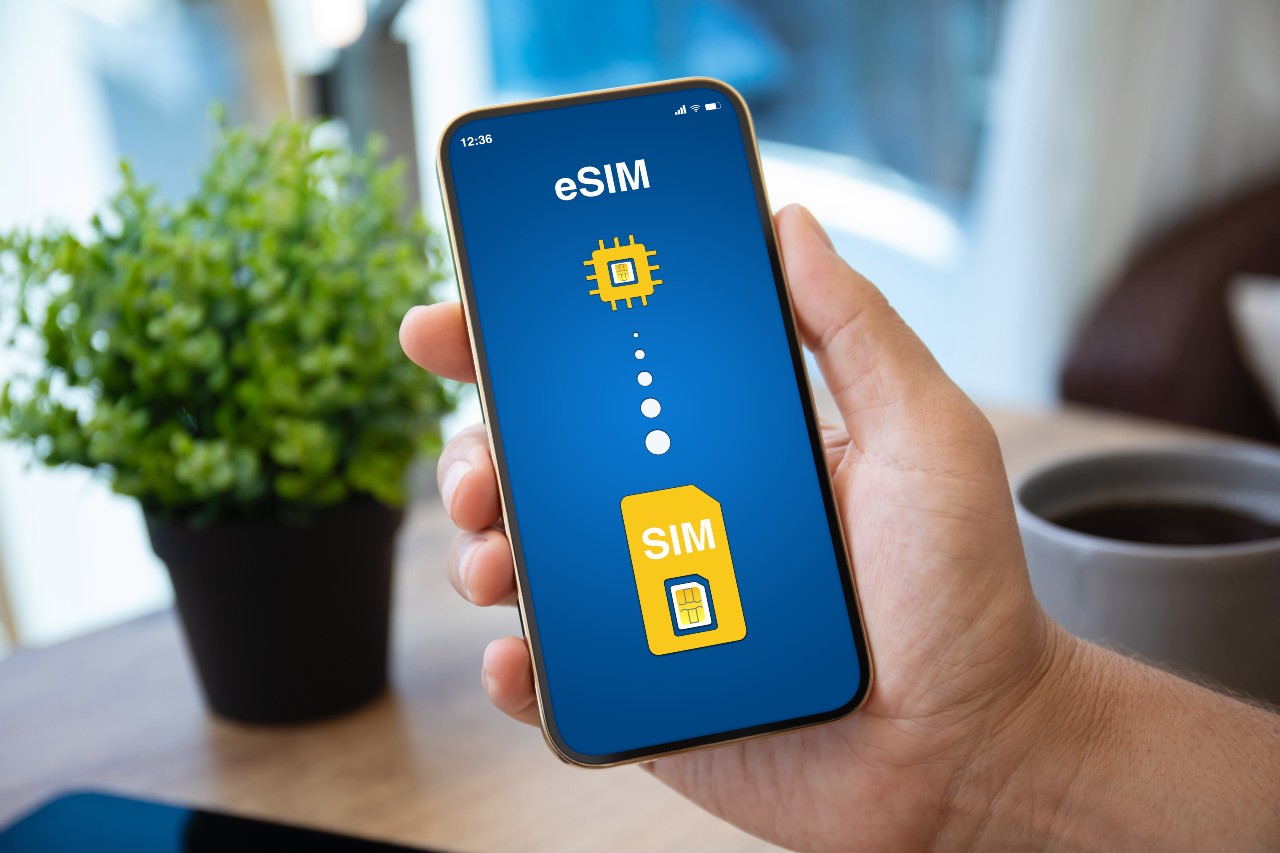 Le eSIM sono una soluzione perfetta per i viaggiatori globali