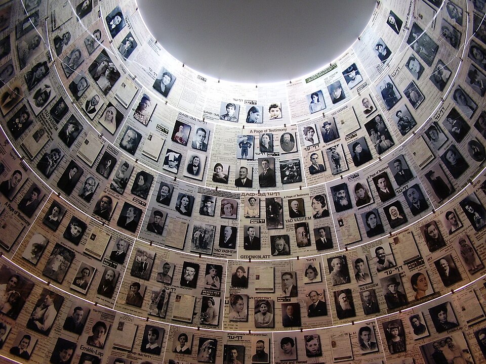 La Sala dei nomi, a Yad Vashem, luogo della memoria di Gaza