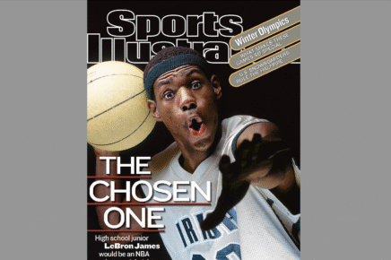 Lebron James a 17 sulla copertina di Sports Illustrated. Oggi, 25 anni dopo, si trasferisce a Philadelphia Sixers, per provare a rivincere l'ultimo titolo NBA di una carriera straordinaria