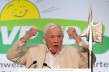 L'ex consigliere federale Christoph Blocher nel suo discorso in occasione dell'assemblea dei delegati della SVP ad agosto 2026.